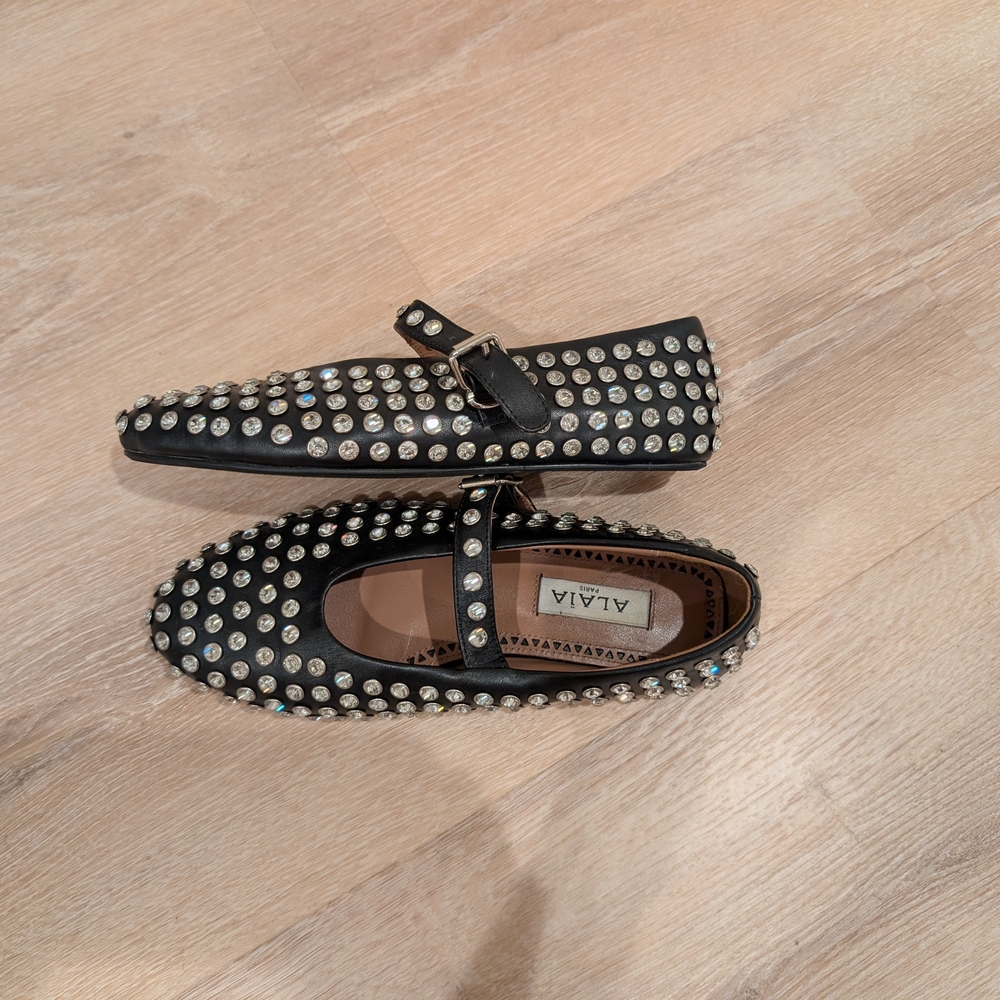 Steve Madden Black Mary Jane Flats with Silver Rhinestone Jewel Studs - Picture 2 of 4